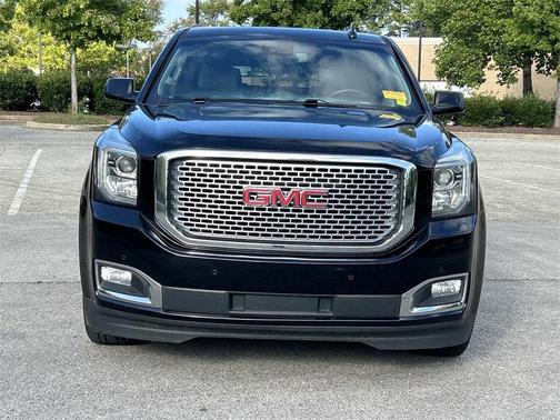 2017 GMC Yukon XL SLT