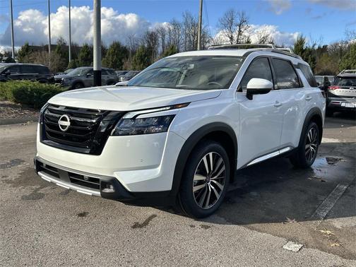 2025 Nissan Pathfinder Platinum 4WD