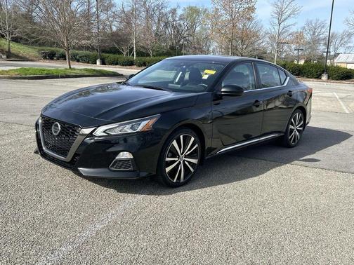2020 Nissan Altima SR FWD