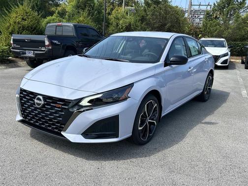 2025 Nissan Altima SR AWD