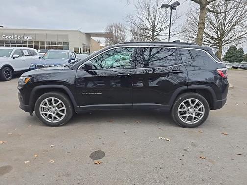 2023 Jeep Compass Latitude Lux