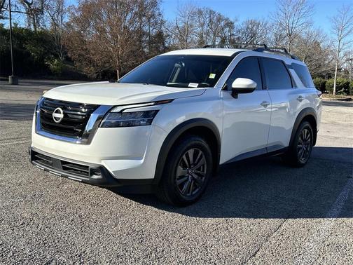 2022 Nissan Pathfinder SV 2WD