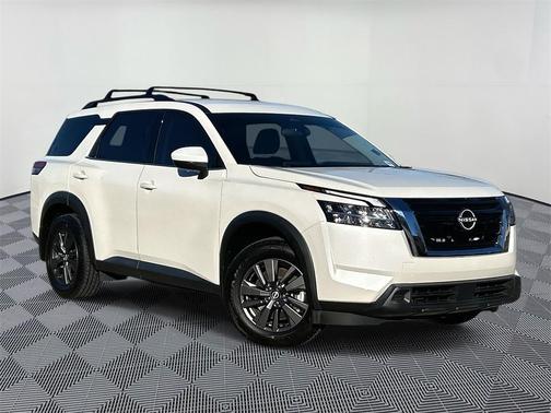 2022 Nissan Pathfinder SV 2WD