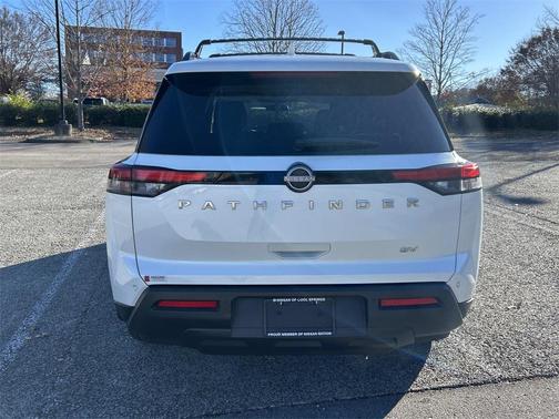 2022 Nissan Pathfinder SV 2WD