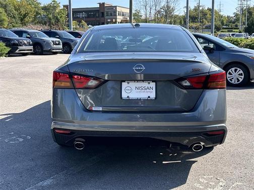 2025 Nissan Altima SR FWD