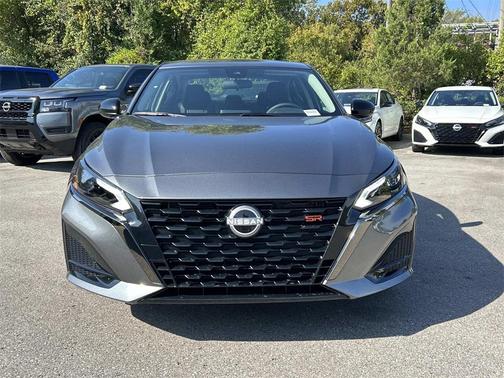 2025 Nissan Altima SR FWD