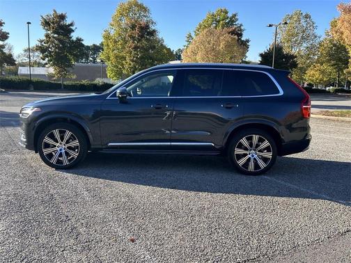 2022 Volvo XC90 T6 Inscription