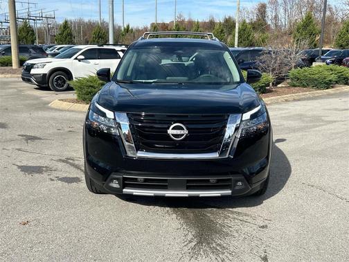 2025 Nissan Pathfinder SL FWD