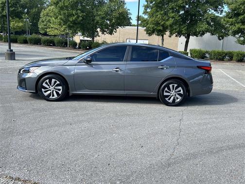 2025 Nissan Altima S FWD