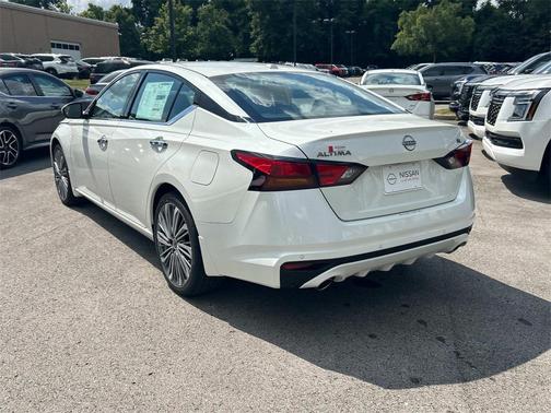 2025 Nissan Altima 2.5 SL