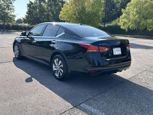 2025 Nissan Altima S FWD