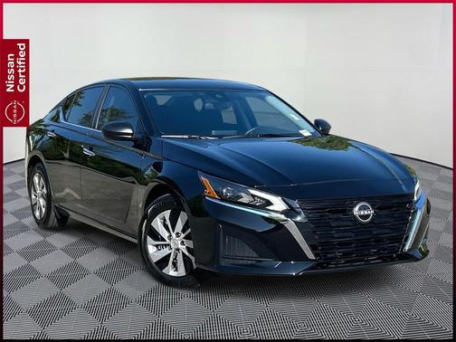2025 Nissan Altima S FWD