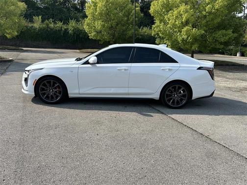 2024 Cadillac CT4 Sport
