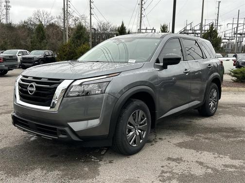 2025 Nissan Pathfinder S FWD