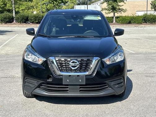 2020 Nissan Kicks S