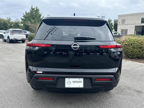 2025 Nissan Pathfinder SV FWD