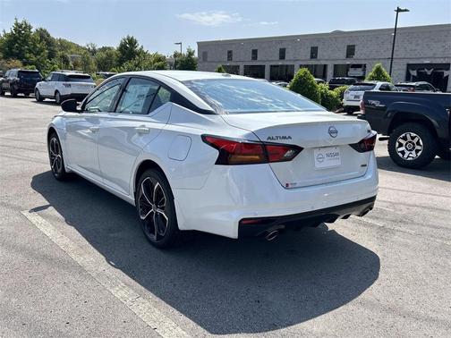 2025 Nissan Altima SR AWD