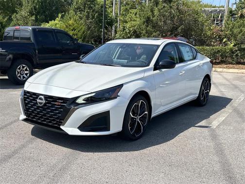 2025 Nissan Altima SR AWD