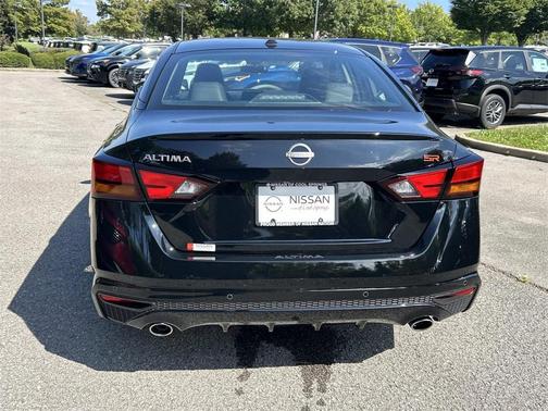 2025 Nissan Altima SR FWD