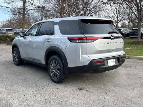 2025 Nissan Pathfinder S FWD