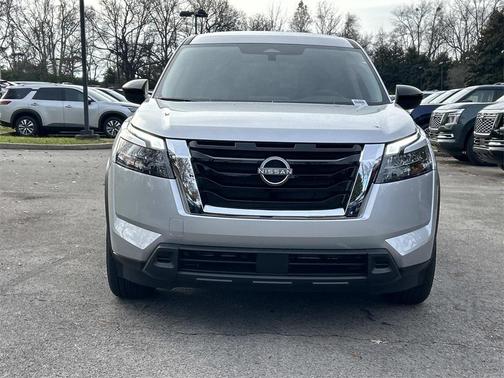 2025 Nissan Pathfinder S FWD