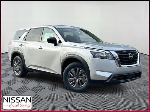 2025 Nissan Pathfinder S FWD