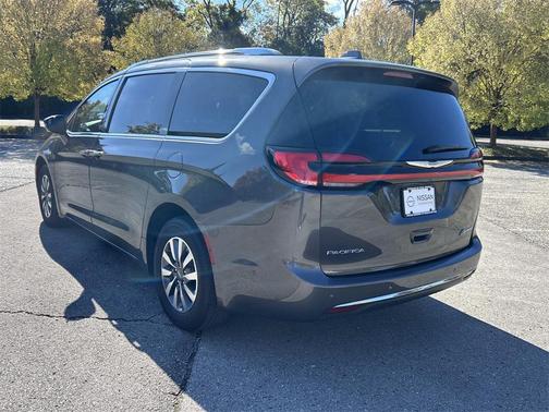 2021 Chrysler Pacifica Hybrid Touring L