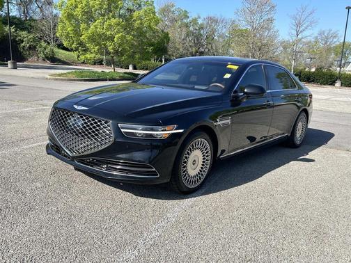 Vik Black 2022 Genesis G90 Premium