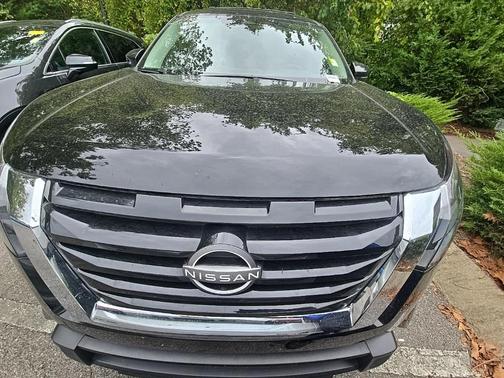 2025 Nissan Pathfinder SV FWD