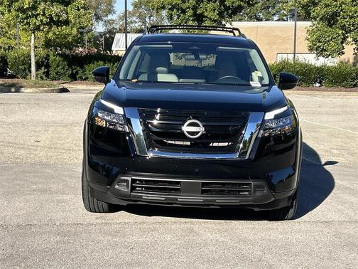 2025 Nissan Pathfinder SV FWD