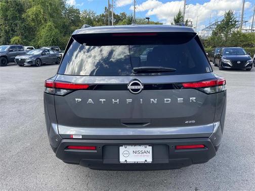 2025 Nissan Pathfinder SV 4WD