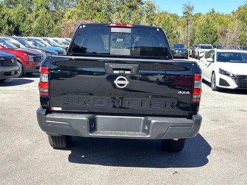 2026 Nissan Frontier S