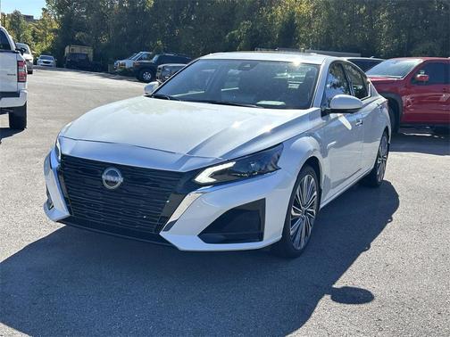 2025 Nissan Altima 2.5 SL