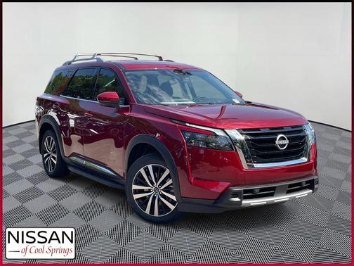 2025 Nissan Pathfinder Platinum 4WD