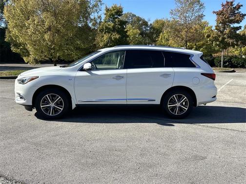 2016 INFINITI QX60 Base