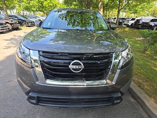 2022 Nissan Pathfinder S