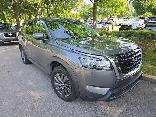 2022 Nissan Pathfinder S