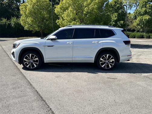 2024 Volkswagen Atlas 2.0T SEL Premium R-Line 4MOTION