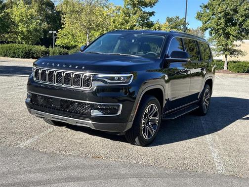 2022 Jeep Wagoneer Series III 4x2