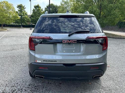 2023 GMC Acadia FWD SLT