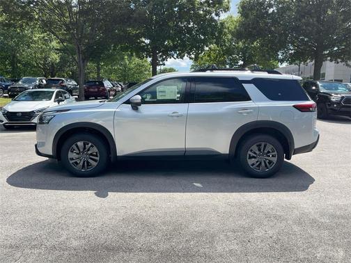 2025 Nissan Pathfinder SV FWD