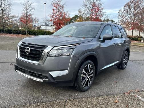 2025 Nissan Pathfinder Platinum FWD