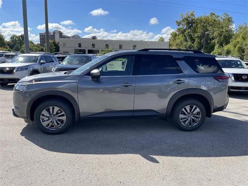 2025 Nissan Pathfinder SV 4WD