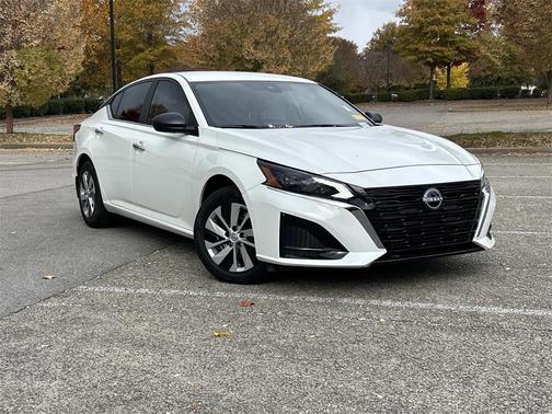 2025 Nissan Altima S FWD