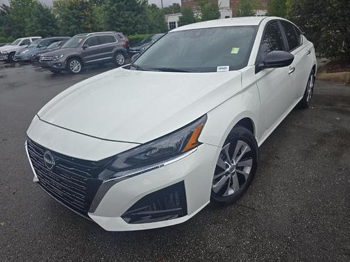 2025 Nissan Altima S FWD
