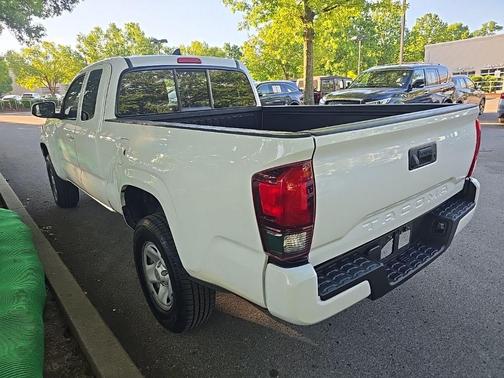 Super White 2019 Toyota Tacoma SR5