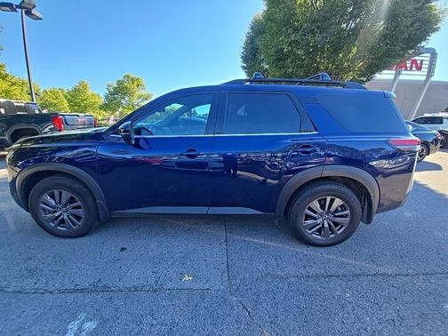 2022 Nissan Pathfinder SV 4WD