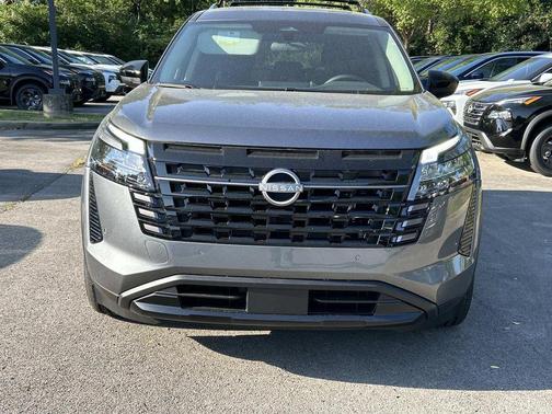 Gun Met 2026 Nissan Pathfinder SV