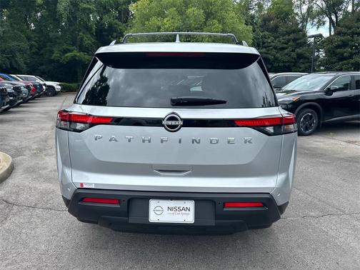 2025 Nissan Pathfinder SV FWD