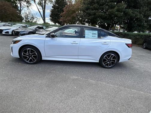 2025 Nissan Sentra SR